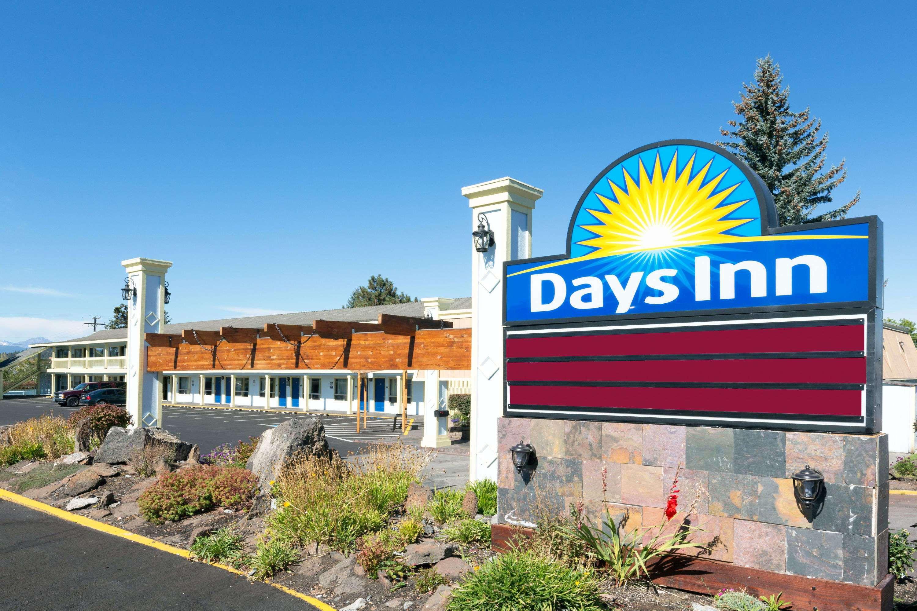 Days Inn By Wyndham Bend Exteriér fotografie