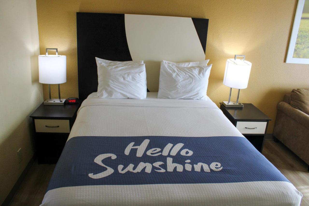 Days Inn By Wyndham Bend Exteriér fotografie