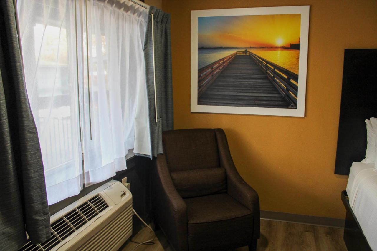 Days Inn By Wyndham Bend Exteriér fotografie