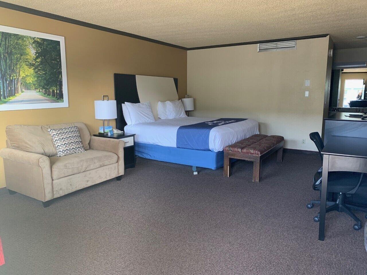 Days Inn By Wyndham Bend Exteriér fotografie