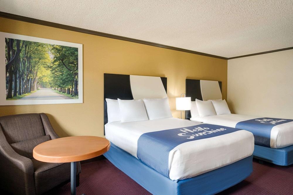 Days Inn By Wyndham Bend Exteriér fotografie